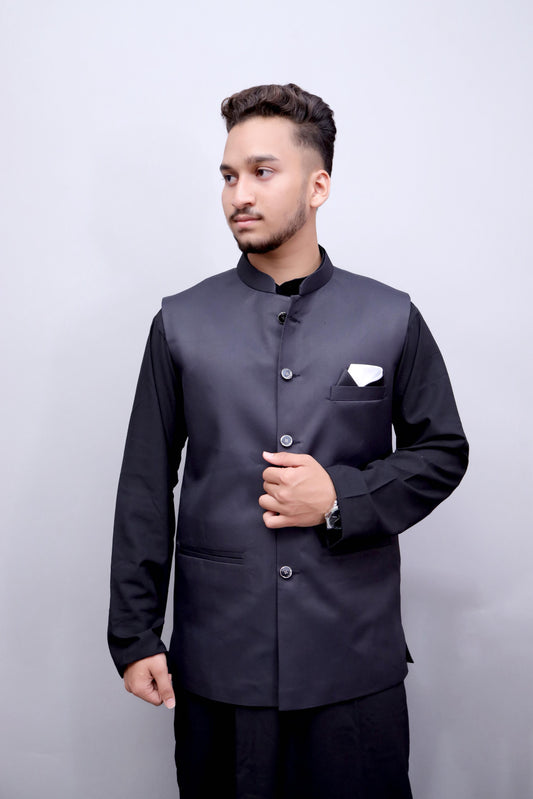 Men’s Stitched Shalwar Kameez with Matching Waistcoat.